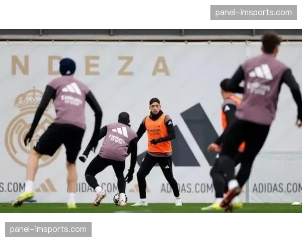 贝林厄姆社交媒体发布训练视频，疑似回应伤病传闻。